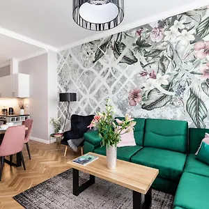 Luxe Living Apartment