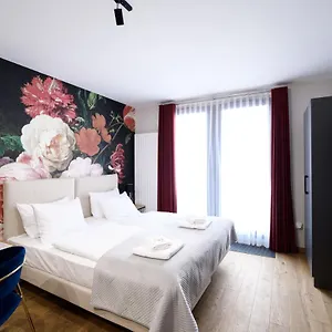 Inspire Miodova Aparthotel