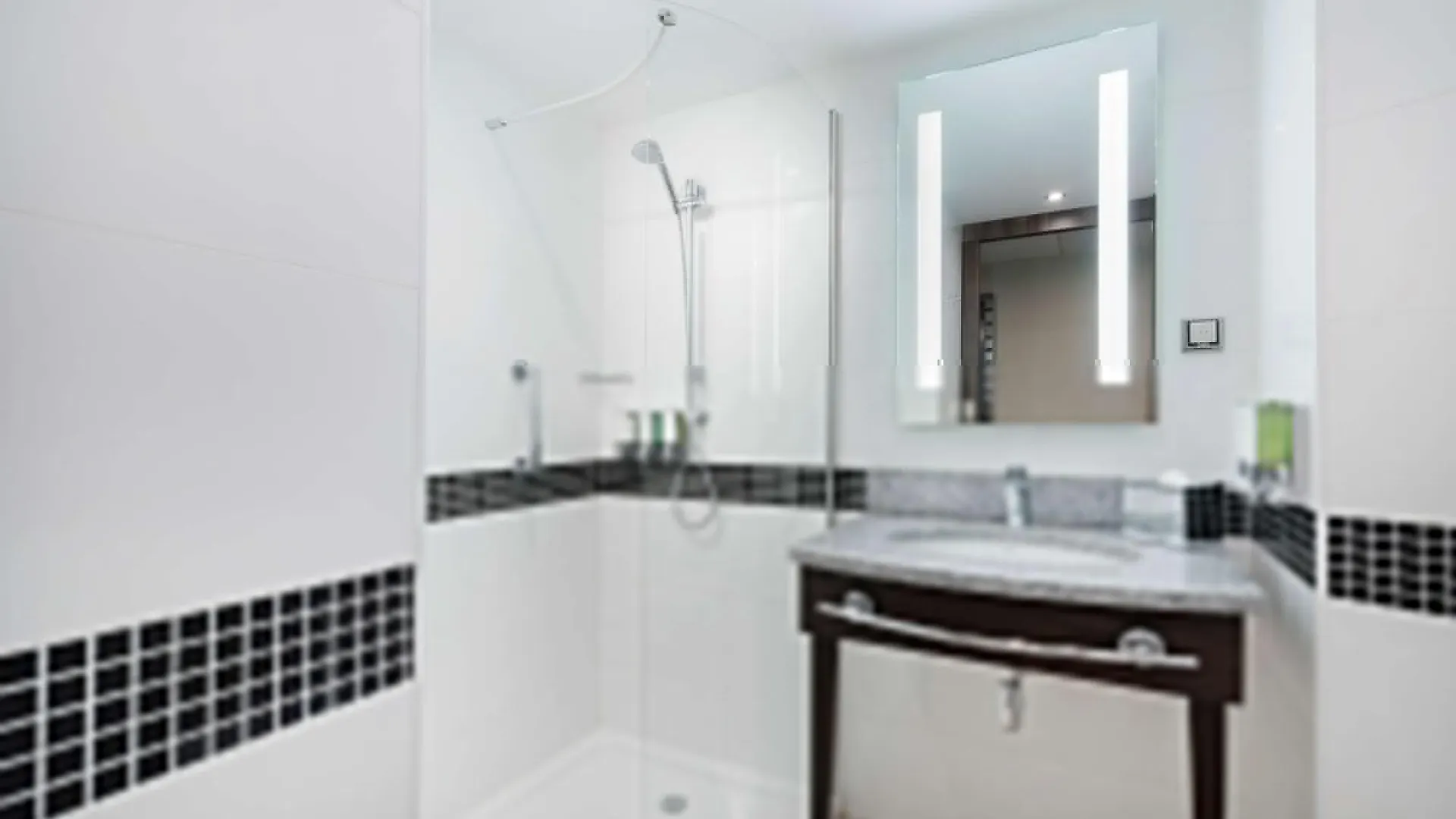 ***  Hampton By Hilton Krakow Hotel Poland