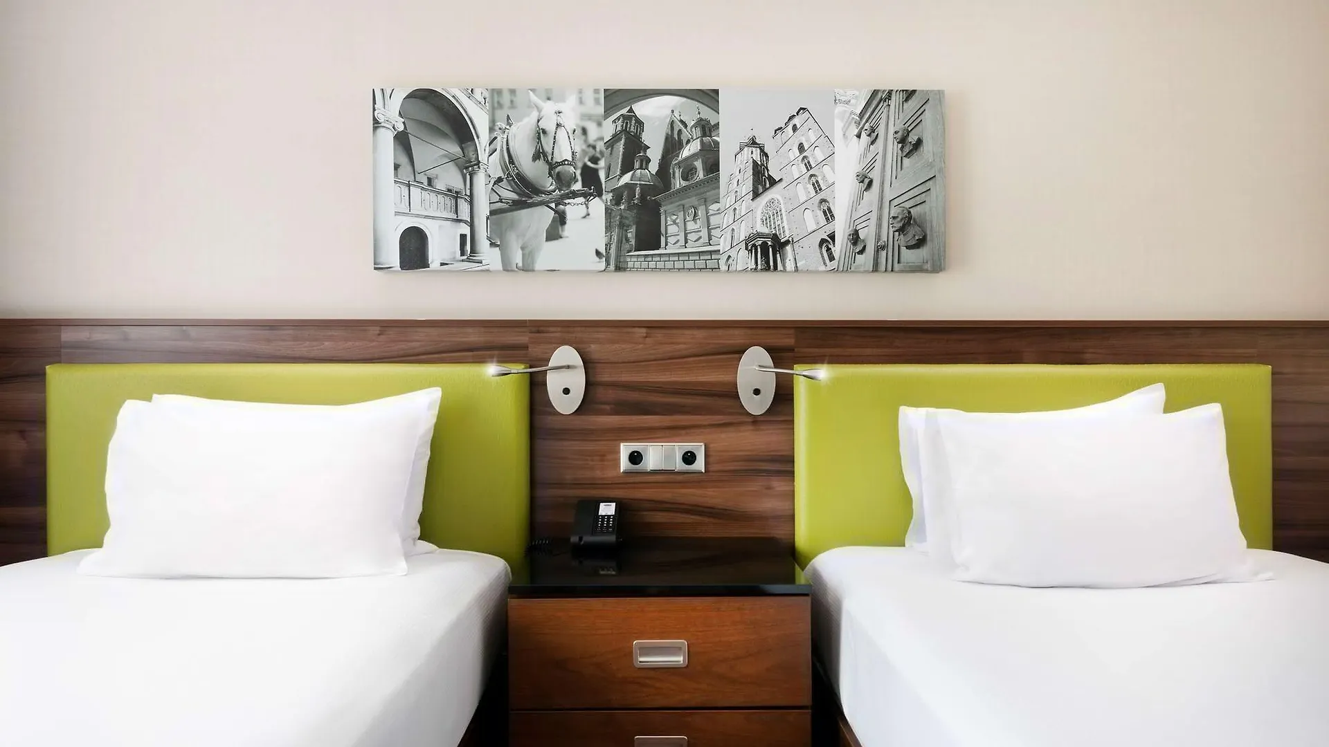 Hampton By Hilton Krakow Hotel